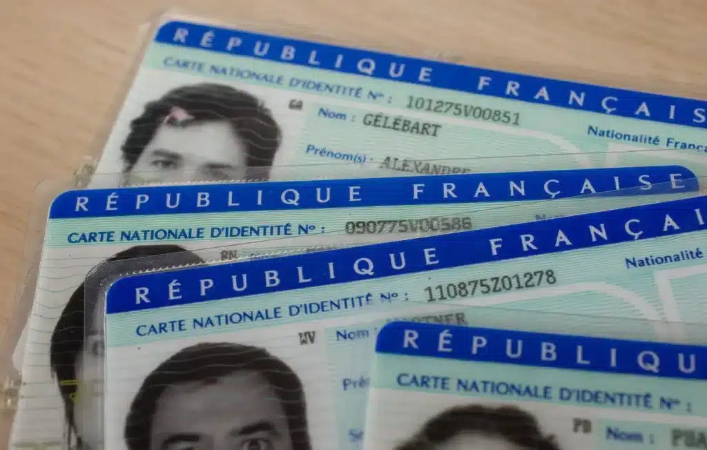 État civil 2025 c'est officiel, ces lettres sont désormais interdites en france attention au choix des prénoms