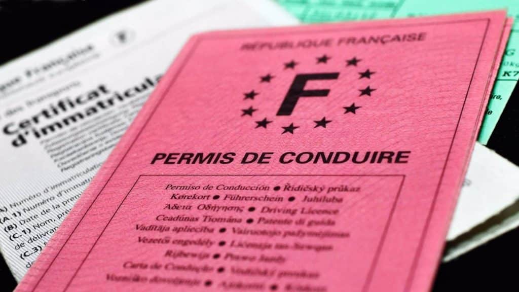 permis de conduire les seniors devront désormais le repasser tous les 5 ans à partir de cet âge