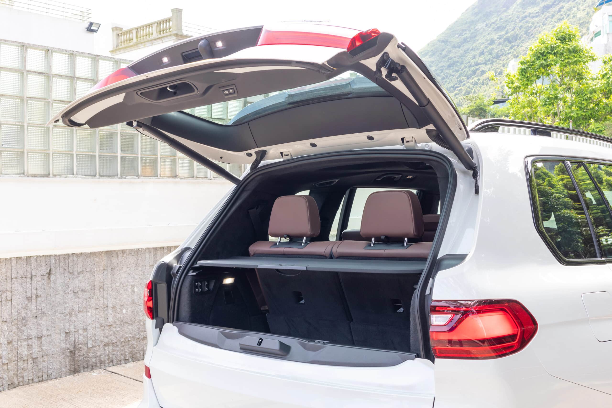 automobilistes ces trois objets à retirer d’urgence du coffre de votre voiture dès aujourd'hui, selon les autorités